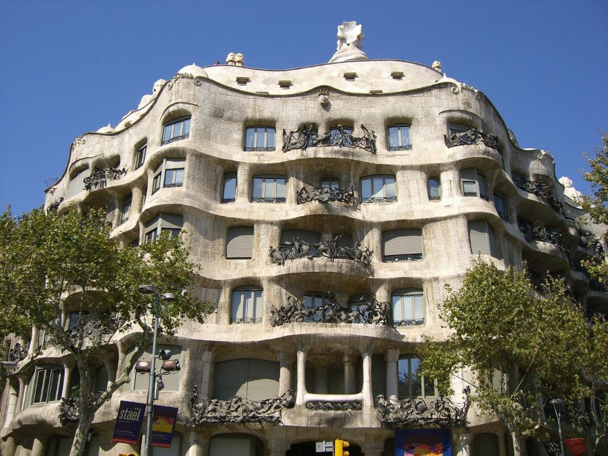 Apartment Muntanya - With Balcony Sagrada Familia Barcelona