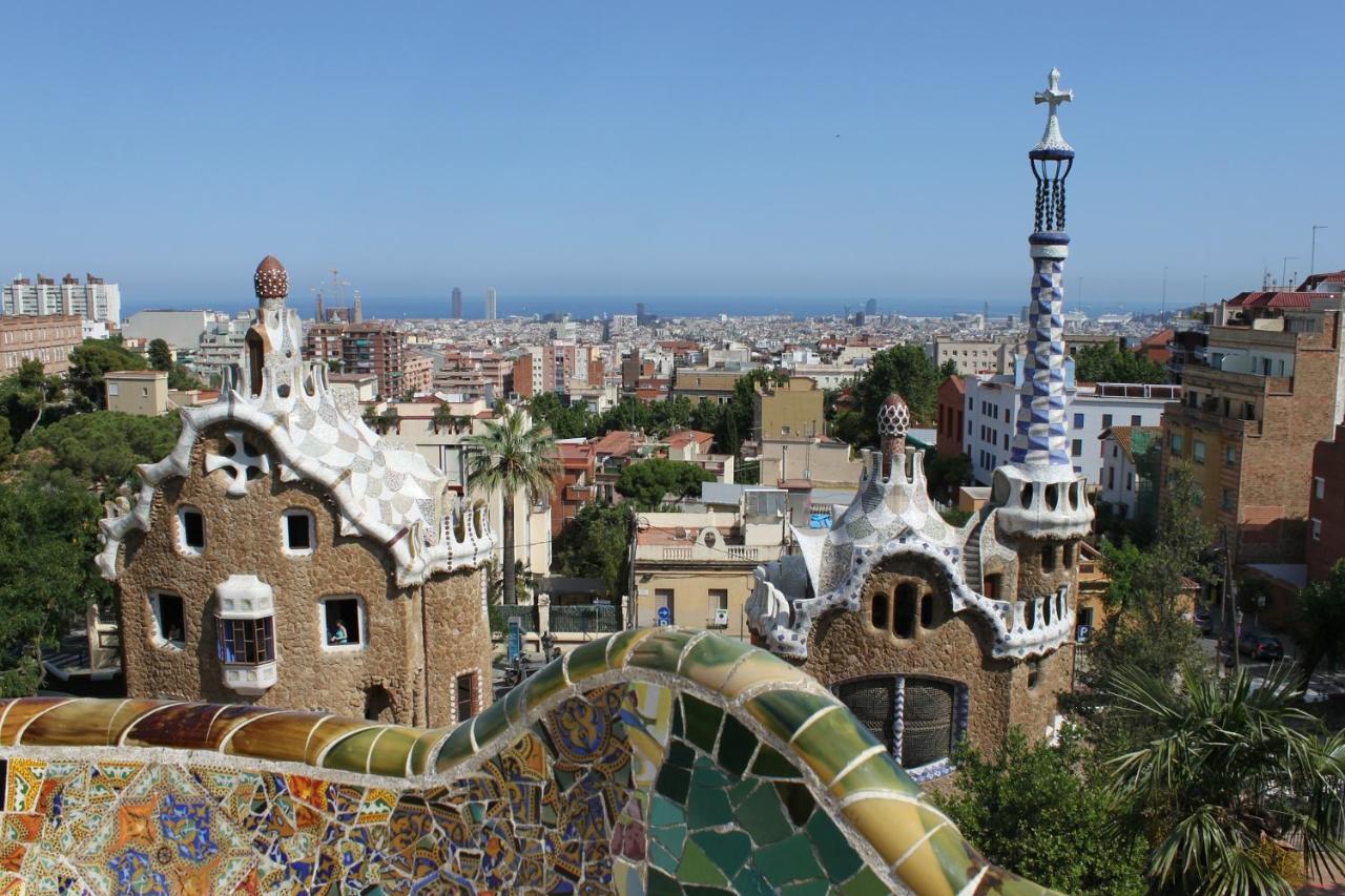Muntanya - With Balcony Sagrada Familia Barcelona